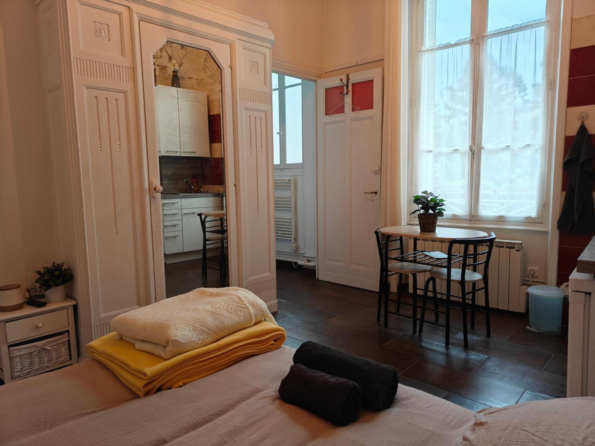 Studio Grand Hotel Chatel Guyon Extérieur photo